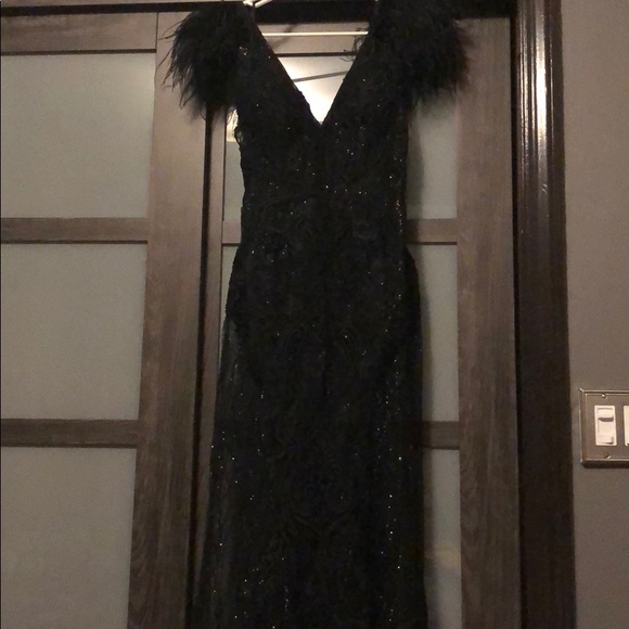 Porto’s&Scarlett black lightly beaded evening gown - Picture 7 of 8